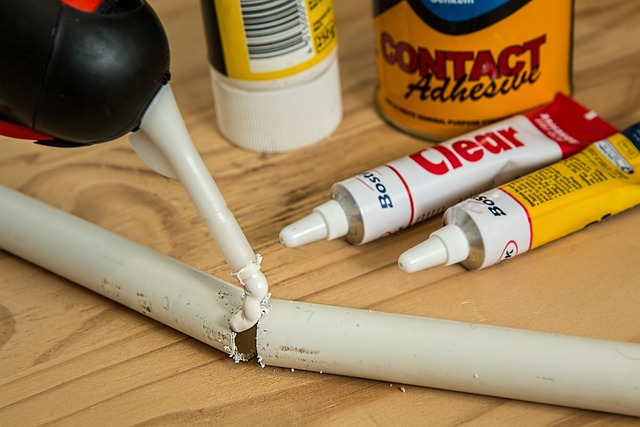 Effectieve methoden om lijmresten van uw trap te verwijderen